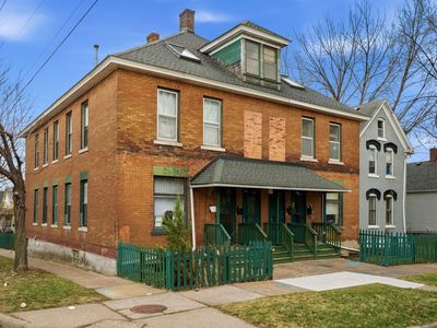 686 Virginia St