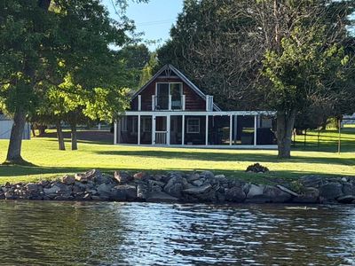 247 Lakeshore Dr