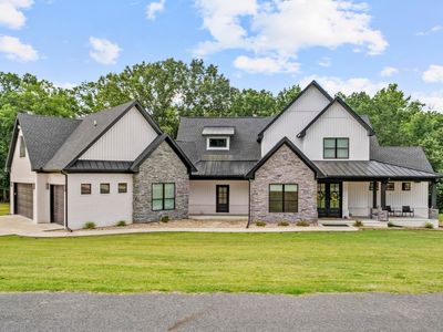 35 Helen Cir