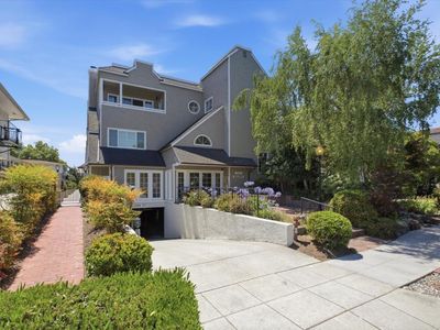 1233 Bellevue Ave APT 9