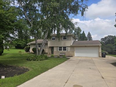 N71W13776 Nicolet COURT