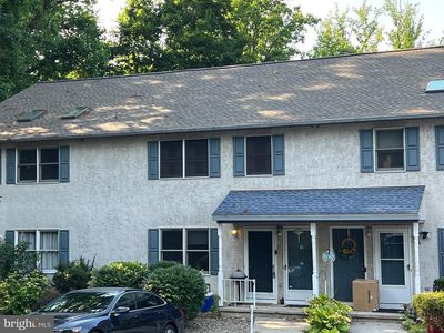 10 Maplewood Ave APT 2B