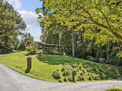 106 Holly Ln