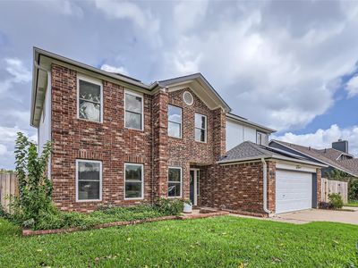 500 Hawthorne Ln