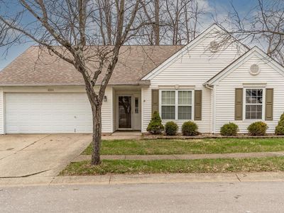 2224 S Sweetbriar Cir