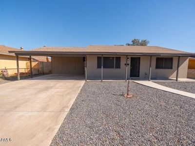 5723 W Wilshire Drive