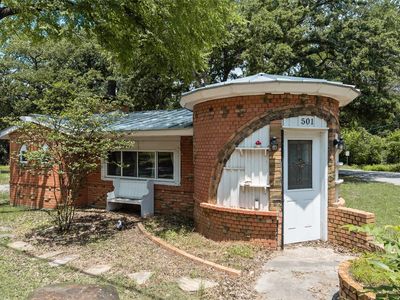 501 Lakeshore Rd