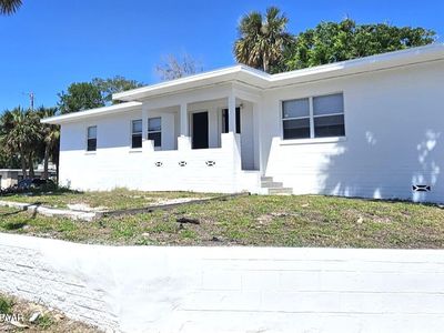419 N Peninsula Dr