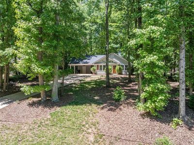 3430 Lakeside Ln