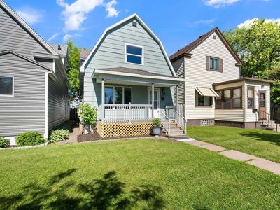 1109 Cumming Ave