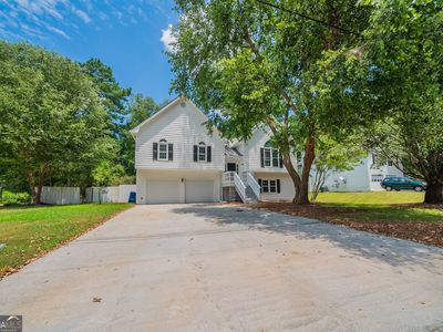 1010 Burning Bush Dr