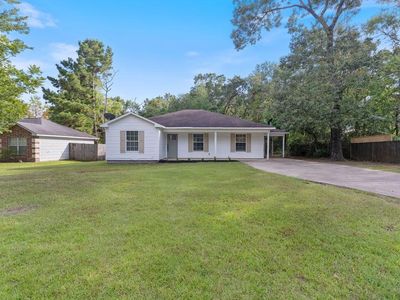 106 Oakwood Dr