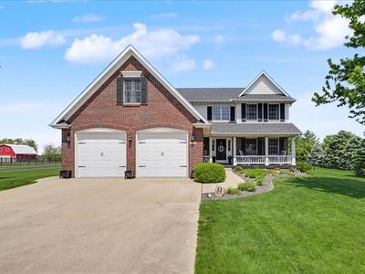 552 W Elm St