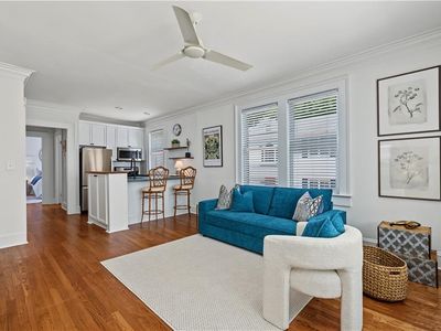 824 Greenwood Ave NE APT 1