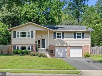 8600 Cherry Valley Ln