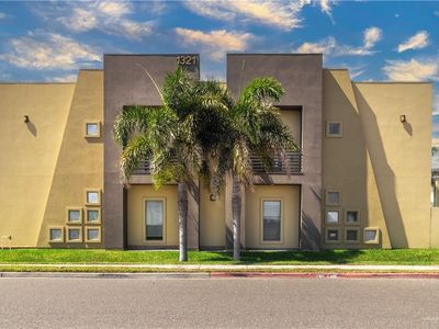 1321 E Camellia Ave Unit 4