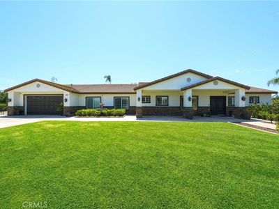 5685 Oak Tree Cir