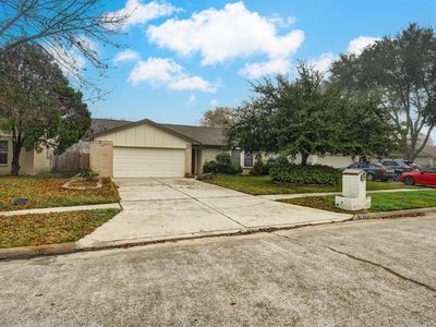 10118 Fernstone Ln