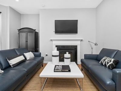 595 E 4th St #1