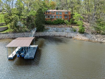 101 Woodland Point