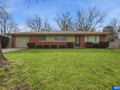 1900 Broadmoore Dr
