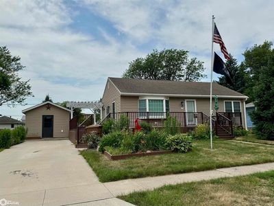 Property at 1517 Highland Dr, Carroll, IA