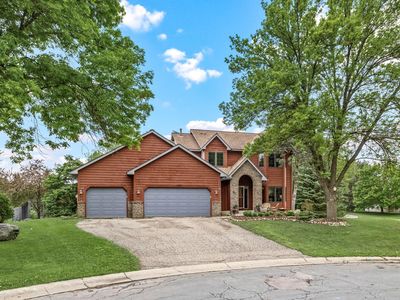 1130 Dove Ct