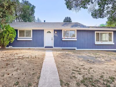 701 Mono Place