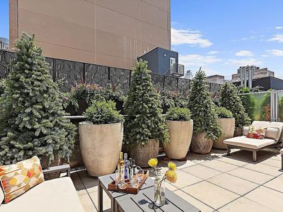 261 W 28th St APT 10D