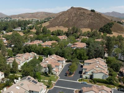 29655 Strawberry Hill Dr