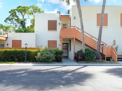 123 Wild Palm Dr #123