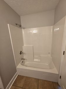 332 Mercedes Ave