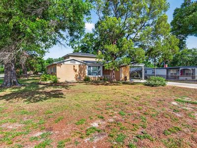 825 W Whatley Pl