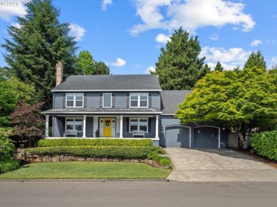 17985 Saint Clair Dr