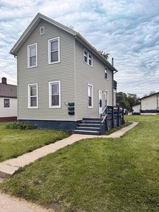 Property at 946 S Schuyler Ave, Kankakee, IL