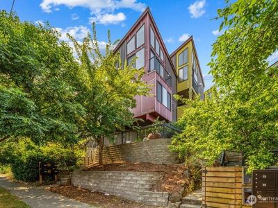 3026 SW Avalon Way #A