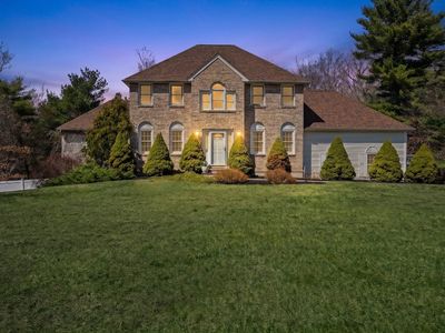14 Hickory Ln