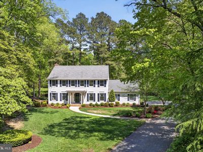 4085 Grosse Point Dr