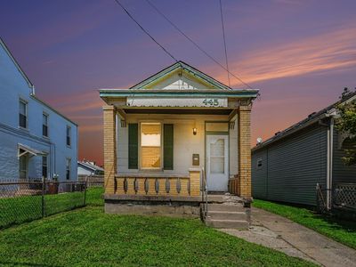 445 Berry Ave