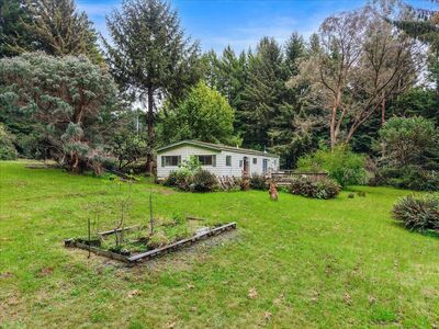 875 Aldergrove Rd