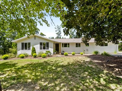 17340 NE Woodland Loop Rd