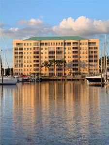 2060 Matecumbe Key Rd UNIT 2407