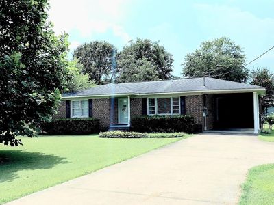 1121 Taylor Rd