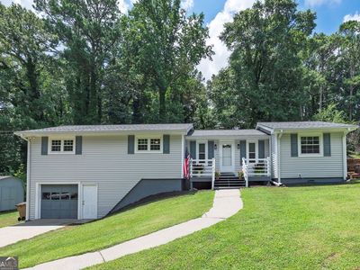 212 Foothill Dr