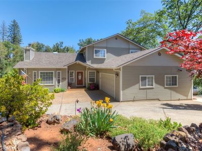 5290 Beverly Glen Ave