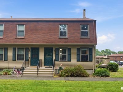 49 Bay Path Way #49