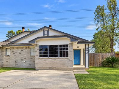 5421 Diane Ct