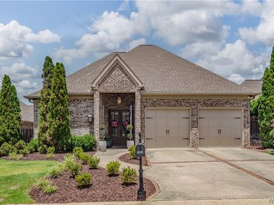 2525 McLean Cir