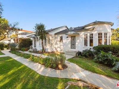 Property at 10651 Whipple St, North Hollywood, CA