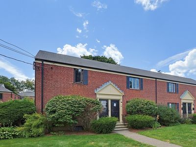 948 Belmont St Unit 948